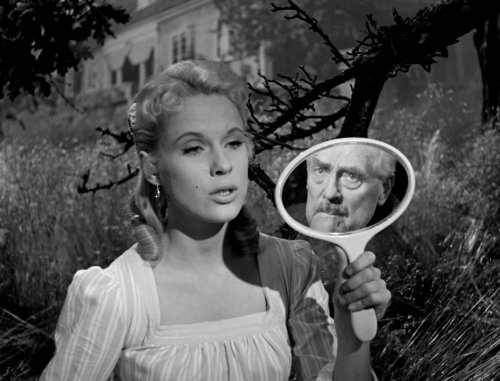 Il Posto delle Fragole – L’Esplorazione della Mente