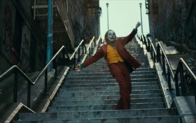 Joker danza sulle note di I started a joke dei Bee Gees