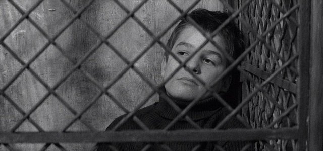 Cosa ci chiede Jean-Pierre Léaud nel finale de I 400 colpi di Truffaut? Per scoprirlo dobbiamo correre con lui verso il mare.