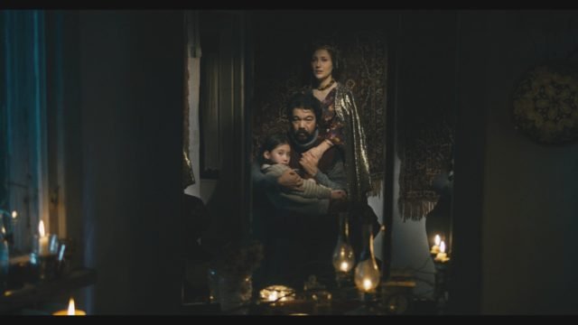 Il film di Victoria Yakubova narra di come sia necessario il ricordo delle proprie radici per progredire e superare i momenti più difficili.