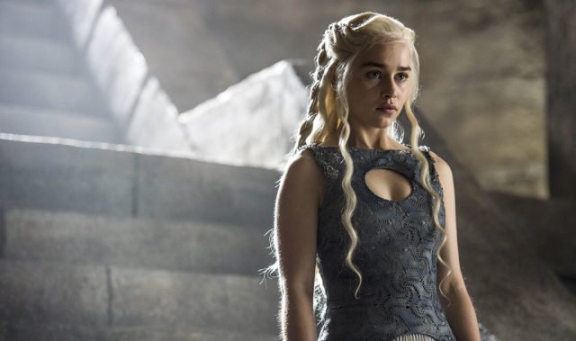 Daenerys Targaryen è un personaggio di Game of Thrones, uno dei più importanti, a cui dedichiamo un paragone con il titanismo alfieriano.