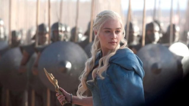 Daenerys Targaryen è un personaggio di Game of Thrones, uno dei più importanti, a cui dedichiamo un paragone con il titanismo alfieriano.