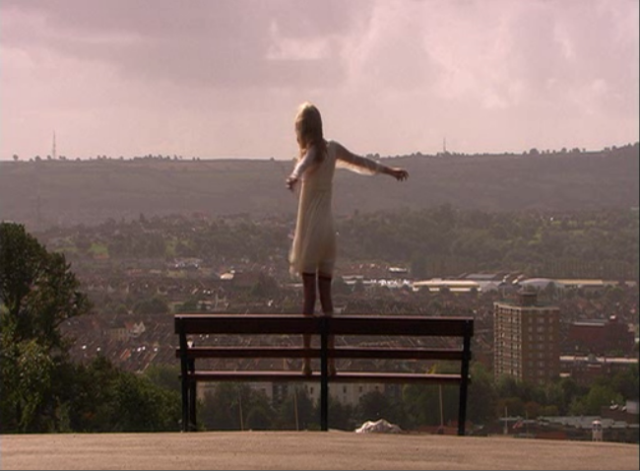 Skins Skins è un teen drama singolare, completo e profondo e il personaggio di Cassie ne è la piena rappresentazione.