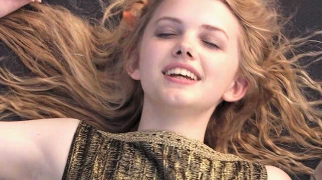 Skins Skins è un teen drama singolare, completo e profondo e il personaggio di Cassie ne è la piena rappresentazione.