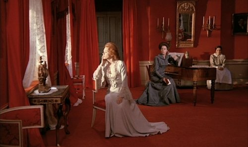 Sussurri e grida – Vanita, affanni e donne allo specchio