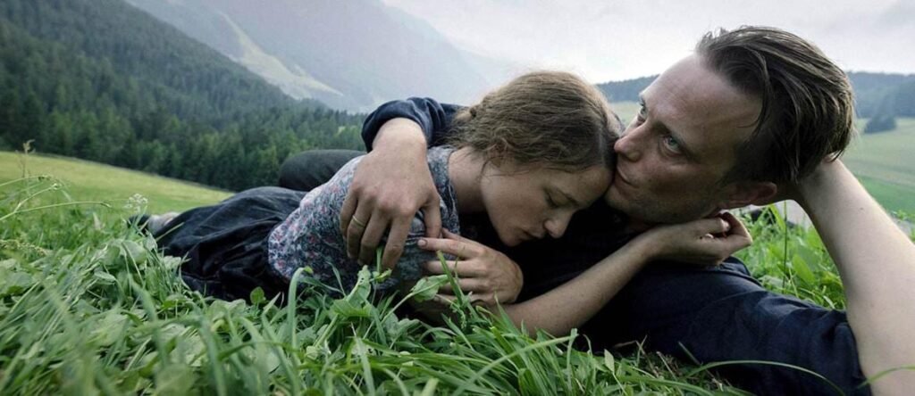 La Vita Nascosta di Terrence Malick è la storia del martire Franz Jägerstätter, che si oppose al regime nazista per onore del Grande Bene.