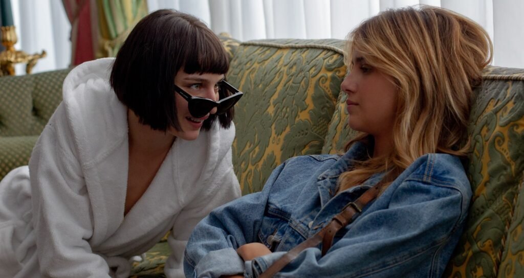 Baby ha preferito non essere ciò che doveva essere per ricercare il becero e futile successo. E voi, che ne pensate di questa serie italiana?