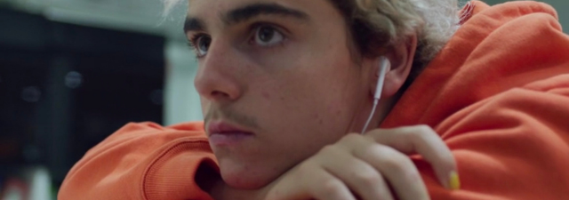 We Are Who We Are di Guadagnino mette in scena i percorsi della ricerca di sé nell'età incerta dell'adolescenza.