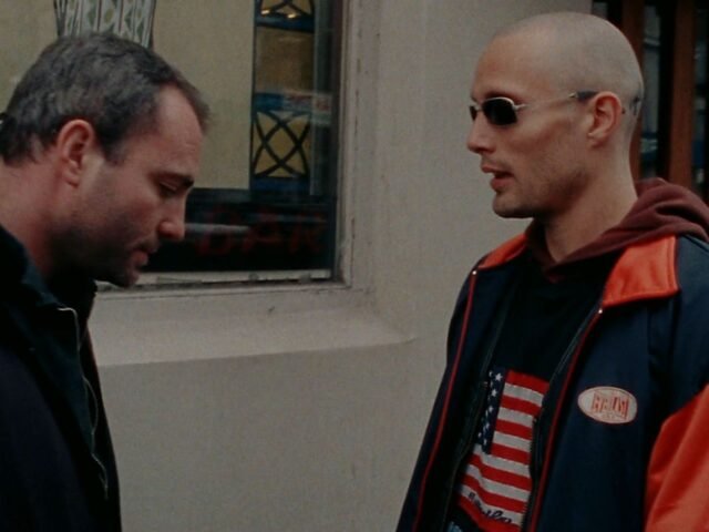 trilogia Pusher Ogni personaggio della trilogia Pusher rimane intrappolato in un destino claustrofobico, finché la storia non lo divora in un boccone, passando al seguente.