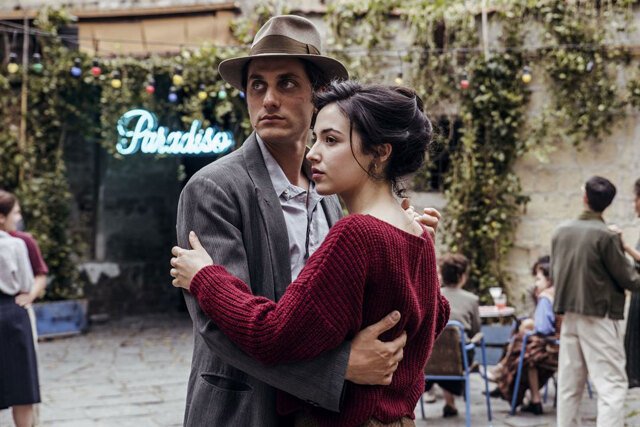 Jack London Nella vita di Jack London, esattamente come nei suoi romanzi, vigeva la legge Darwiniana e Nietzschiana del più forte.