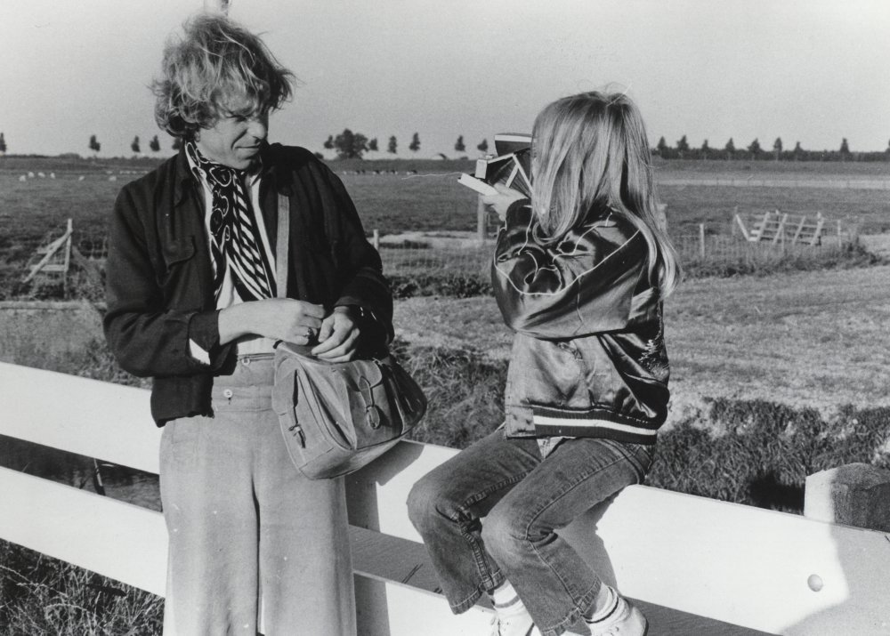 Il cinema di Wim Wenders racconta il legame tra città, natura e uomini sempre in cammino sulla strada del tempo tra cinema europeo e americano