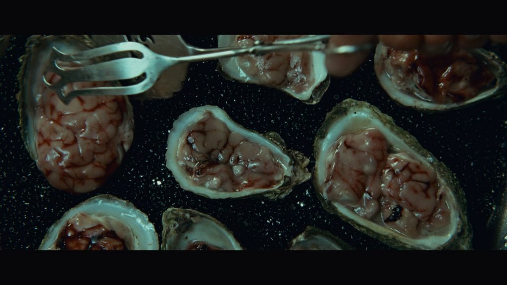 Next Floor Le rivoltanti portate servite al banchetto in Next Floor di Denis Villeneuve