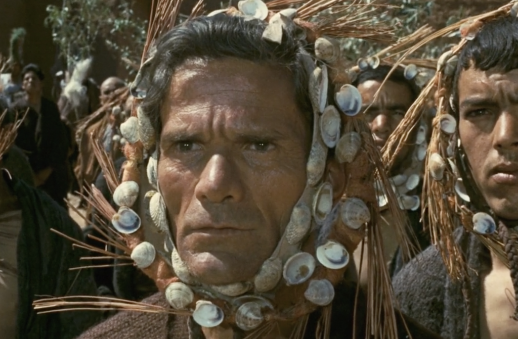 Edipo Re Gran Sacerdote di Tebe interpretato da Pier Paolo Pasolini in Edipo Re (1967)