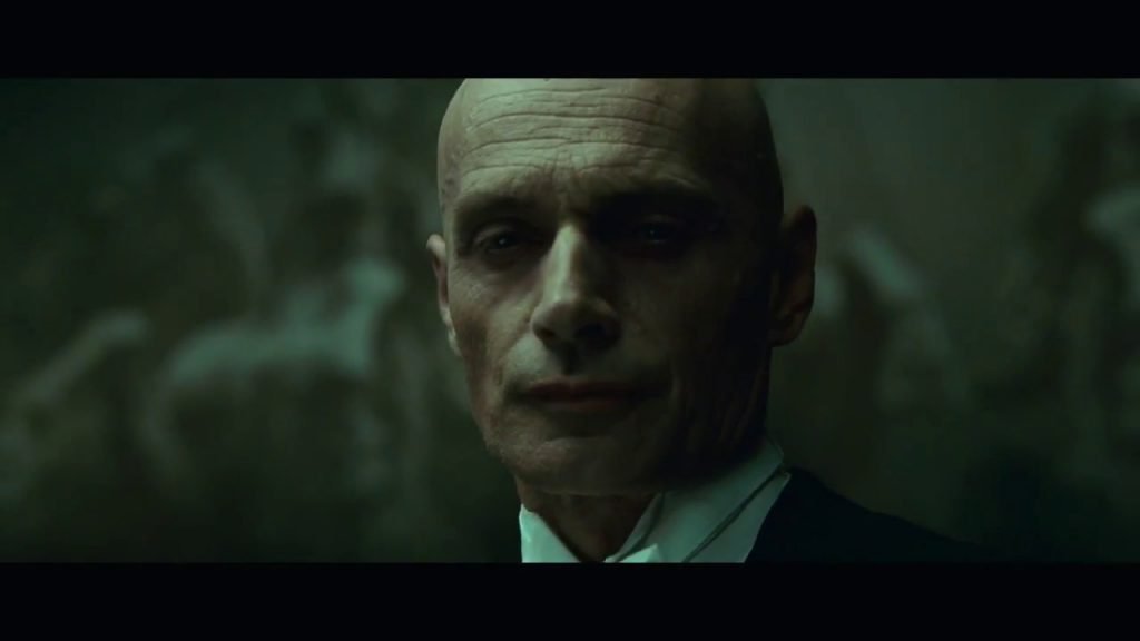 Next Floor Maître D in Next Floor di Denis Villeneuve