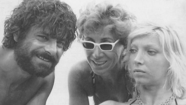 travolti da un insolito destino nell'azzurro mare di agosto