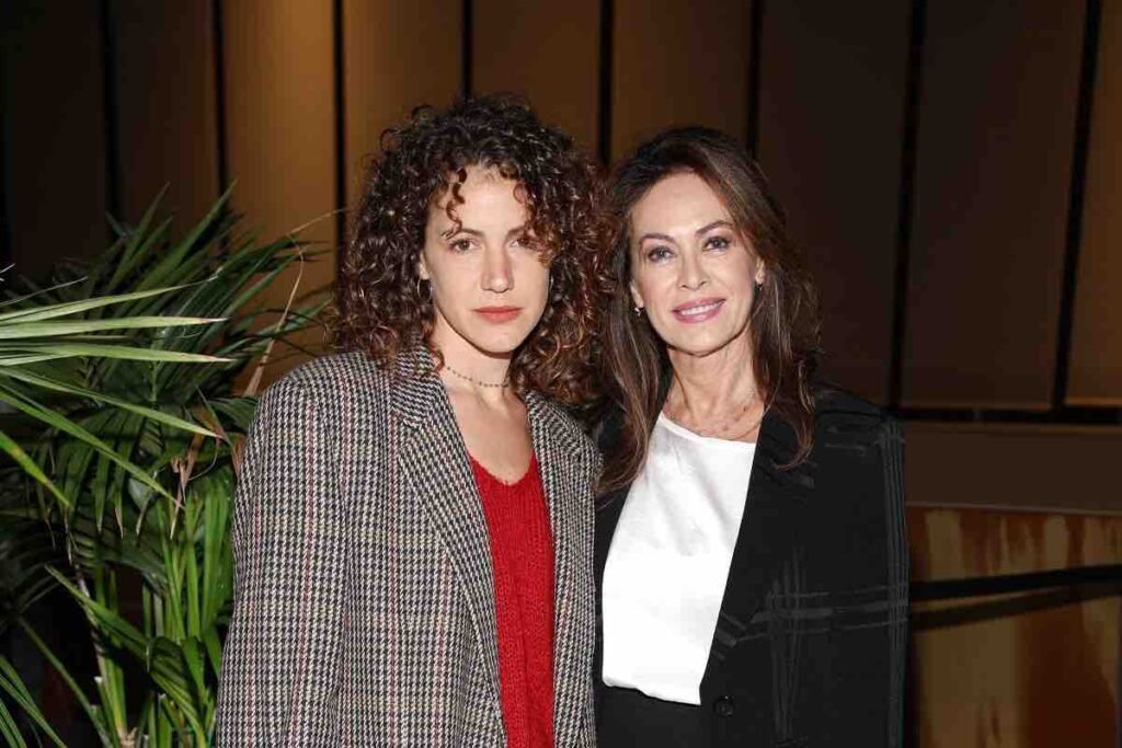 Elena Sofia Ricci ed Emma Quartullo