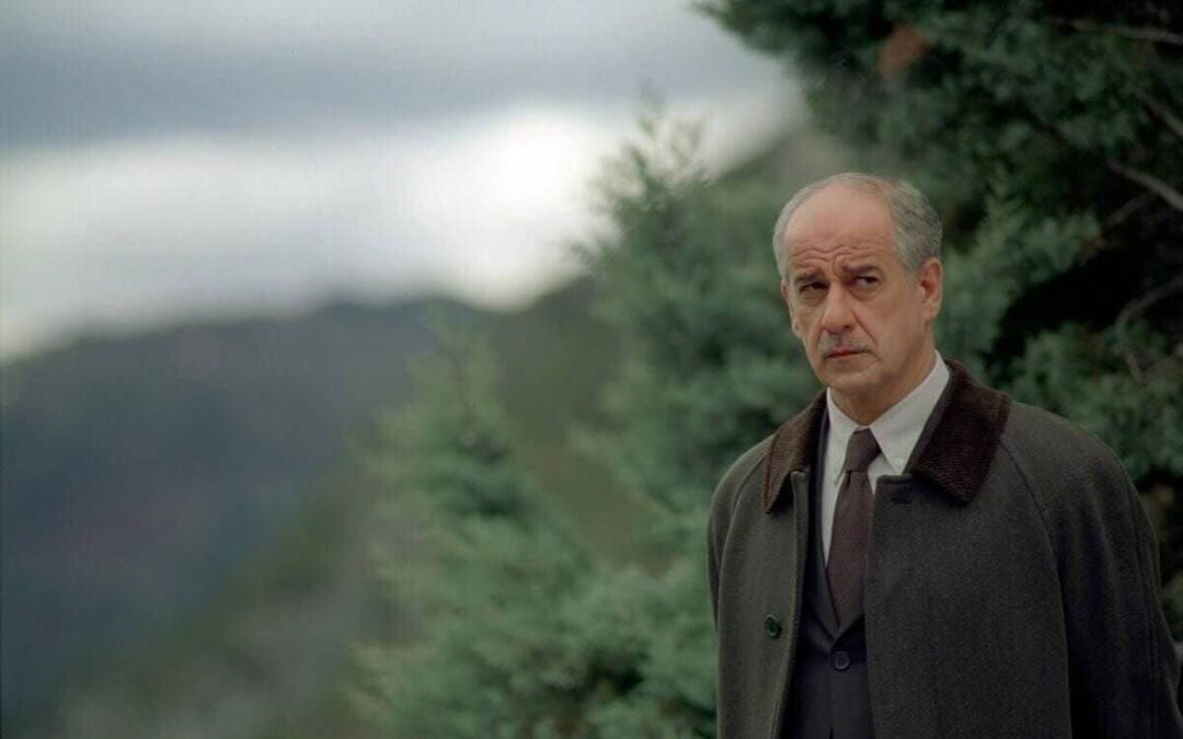 Su Netflix c’è un thriller con Toni Servillo che nessuno riesce a smettere di guardare